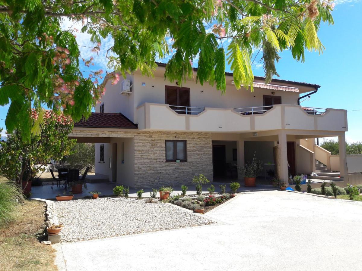 Apartmani Predovan Vrsi Exterior foto